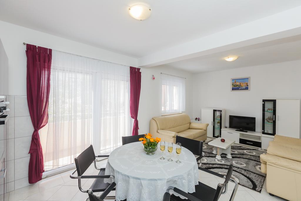 Apartment Anna Kaštela Zewnętrze zdjęcie